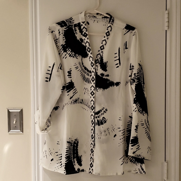 Blouse - Picture 1 of 8